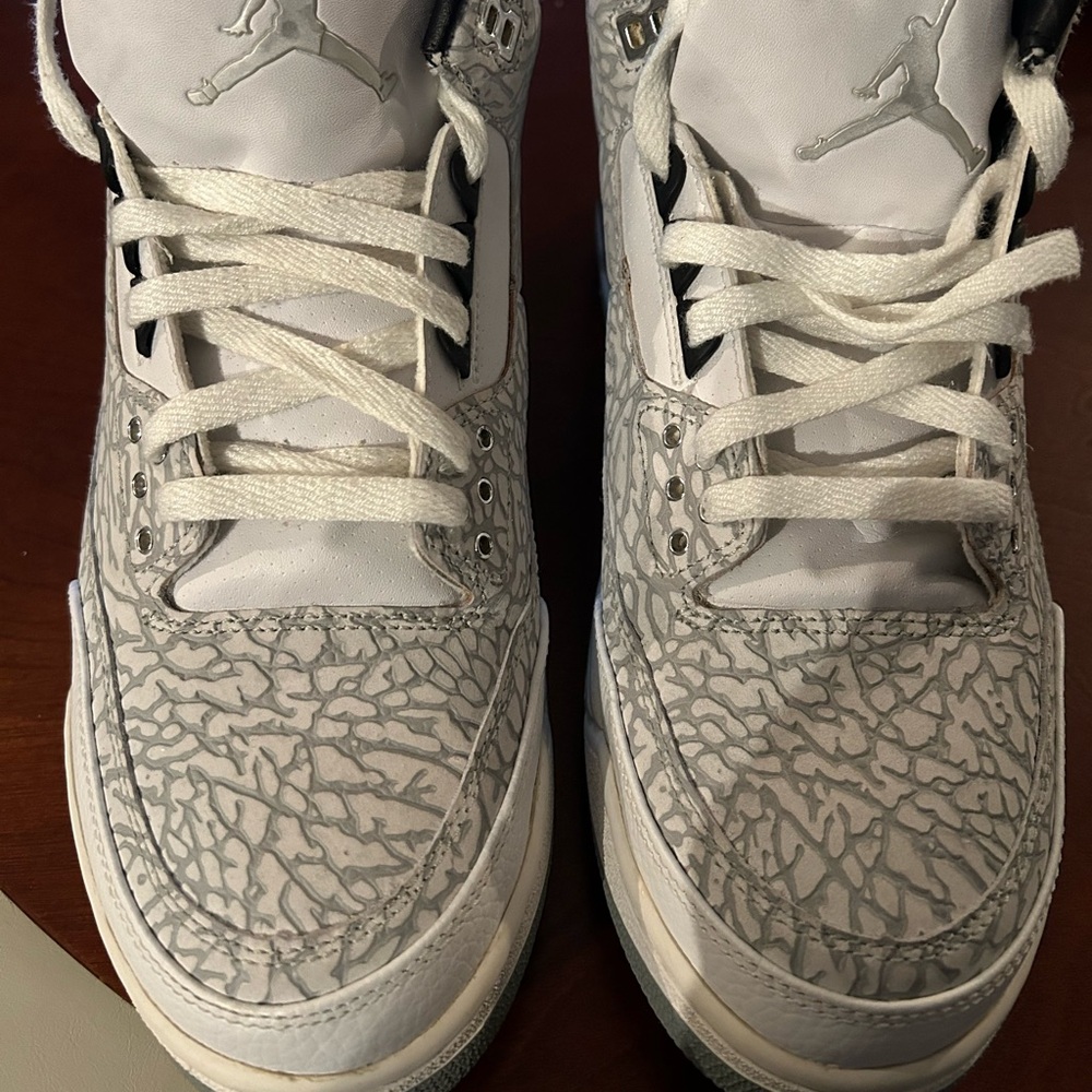Air Jordan Retro 3 Flip